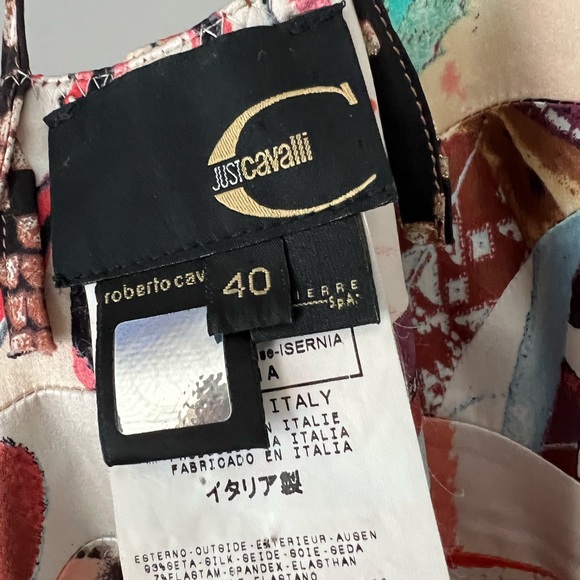 Size 40 and fits like a 2! Wore this a few times and got tons of compliments!💕 - Picture 3 of 4